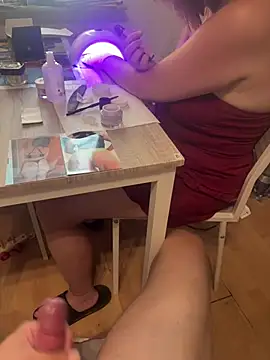 Teeny-Slut18 online show from August 5, 2026, 9:23 am