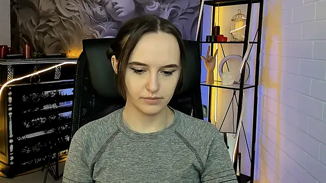 Snapshot of IreneBailey chatting on November 13, 2025, 9:08 am IreneBailey online show from November 13, 2025, 9:08 am