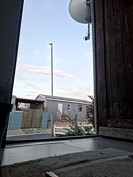 Snowflake OG online show from November 8, 2025, 5:12 pm