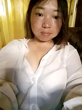 Snapshot of julybe chatting on May 17, 2026, 2:46 pm julybe online show from May 17, 2026, 2:46 pm