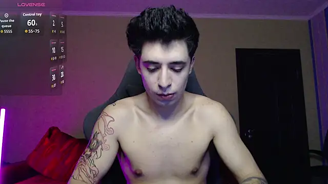 Snapshot of Yofukashii chatting on November 25, 2025, 10:43 pm Yofukashii online show from November 25, 2025, 10:43 pm