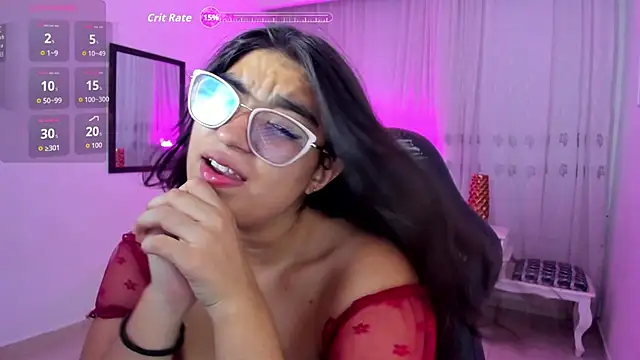 Luna Jonnes1 online show from June 30, 2026, 7:37 pm