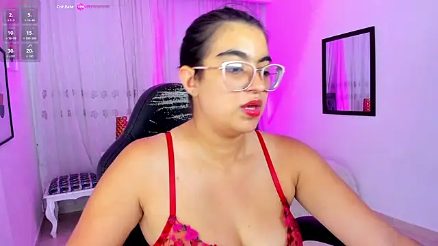 Luna Jonnes1 online show from July 12, 2026, 7:27 pm