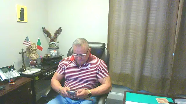 Snapshot of Chacho_1972 chatting on December 13, 2025, 9:09 pm Chacho 1972 online show from December 13, 2025, 9:09 pm