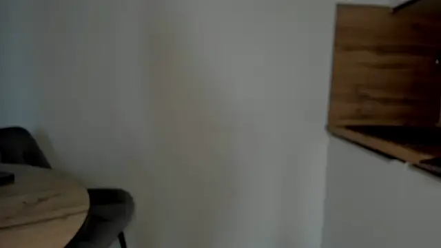 Snapshot of Elle_Milfa chatting on June 4, 2026, 10:54 am Elle Milfa online show from June 4, 2026, 10:54 am