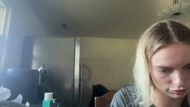 Snapshot of lanasharapovaxxx chatting on June 15, 2026, 10:45 pm lanasharapovaxxx online show from June 15, 2026, 10:45 pm