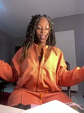 SP1CY MOMMY online show from July 22, 2026, 8:22 pm