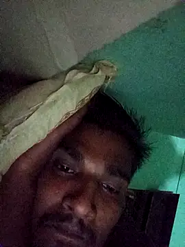 Snapshot of GleefulAkashyyy chatting on November 28, 2025, 5:59 pm GleefulAkashyyy online show from November 28, 2025, 5:59 pm