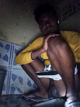 Snapshot of GleefulAkashyyy chatting on December 18, 2025, 6:03 pm GleefulAkashyyy online show from December 18, 2025, 6:03 pm