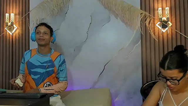 DamianandEva online show from May 4, 2026, 12:56 pm