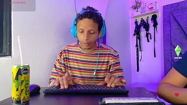 DamianandEva online show from May 20, 2026, 12:55 pm