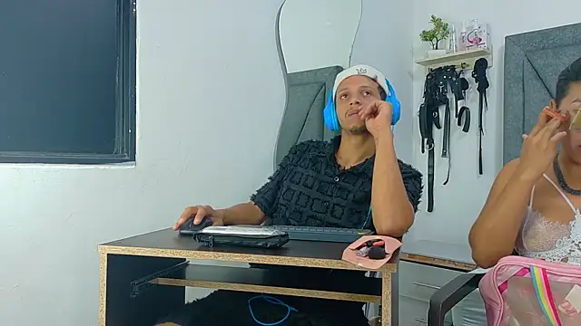 DamianandEva online show from June 2, 2026, 12:51 pm