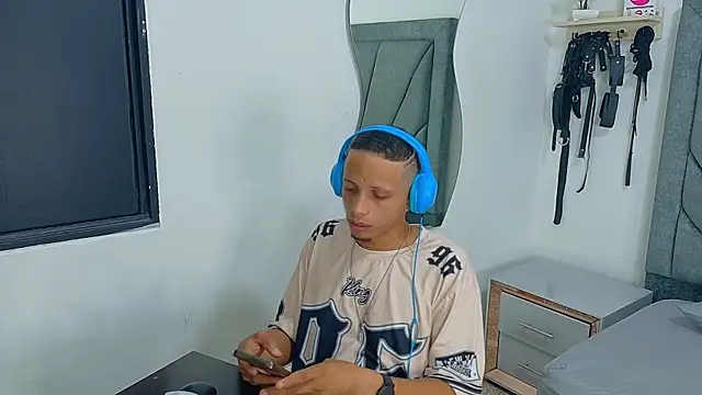DamianandEva online show from June 3, 2026, 1:25 pm