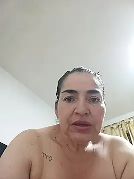 Snapshot of MaryRoze_ chatting on May 18, 2026, 7:09 pm MaryRoze online show from May 18, 2026, 7:09 pm