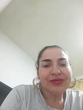 Snapshot of MaryRoze_ chatting on June 2, 2026, 1:18 am MaryRoze online show from June 2, 2026, 1:18 am
