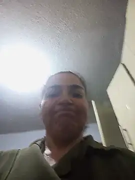 Snapshot of MaryRoze_ chatting on June 8, 2026, 8:42 pm MaryRoze online show from June 8, 2026, 8:42 pm