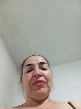 Snapshot of MaryRoze_ chatting on June 19, 2026, 12:15 am MaryRoze online show from June 19, 2026, 12:15 am