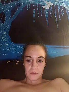 yummy love online show from November 10, 2025, 9:47 pm