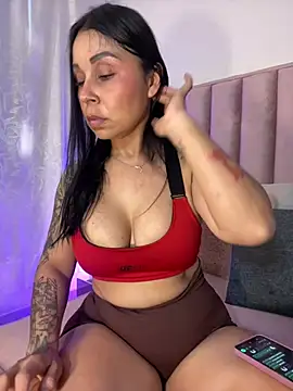 Natural BIGASS Nina online show from May 26, 2026, 7:32 pm