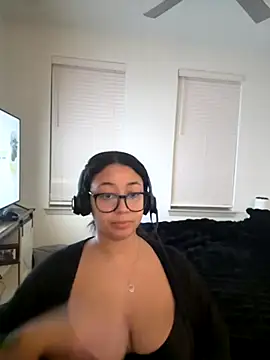 Snapshot of minha_baby chatting on November 16, 2025, 3:34 am minha baby online show from November 16, 2025, 3:34 am