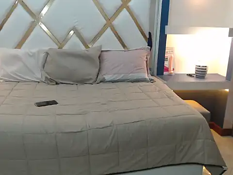 lia cr1 online show from November 8, 2025, 8:51 pm