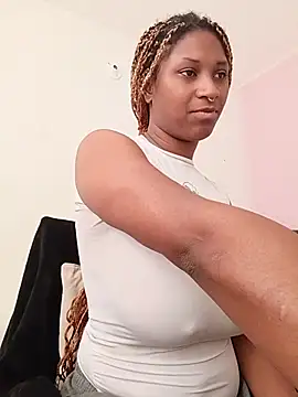 Snapshot of EvonyFoxxx chatting on June 28, 2026, 5:41 pm EvonyFoxxx online show from June 28, 2026, 5:41 pm