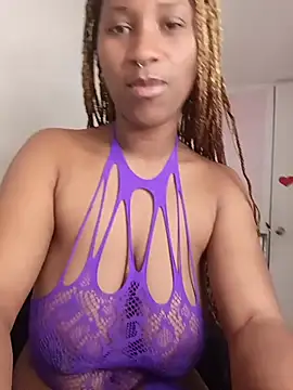 Snapshot of EvonyFoxxx chatting on July 29, 2026, 2:10 am EvonyFoxxx online show from July 29, 2026, 2:10 am