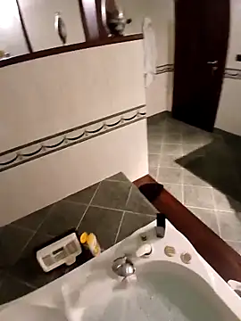 Snapshot of pino870 chatting on December 18, 2025, 11:55 pm pino870 online show from December 18, 2025, 11:55 pm