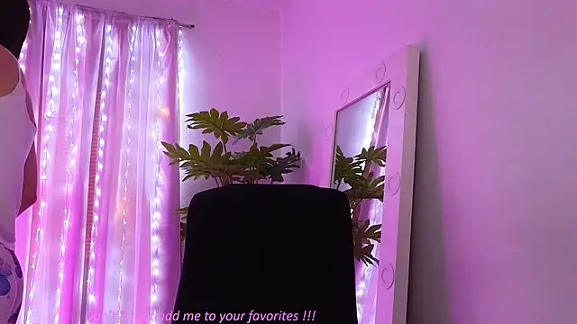 Snapshot of BabyLauritaa chatting on February 25, 2026, 7:12 pm BabyLauritaa online show from February 25, 2026, 7:12 pm