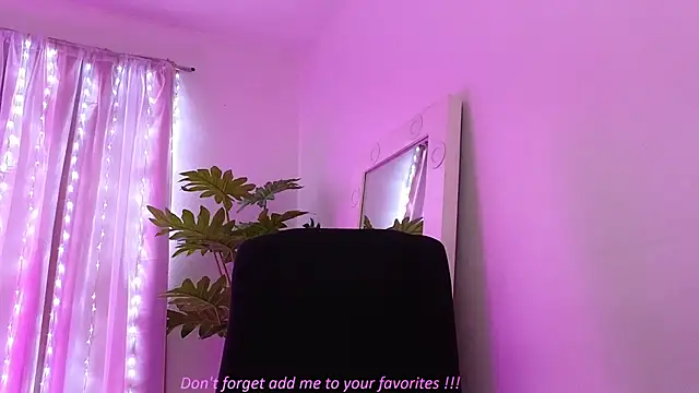 Snapshot of BabyLauritaa chatting on February 26, 2026, 7:35 pm BabyLauritaa online show from February 26, 2026, 7:35 pm