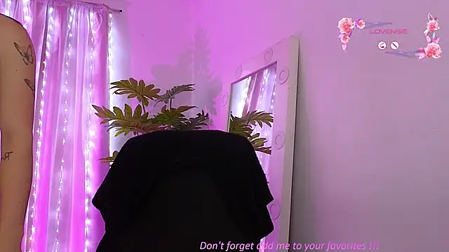 Snapshot of BabyLauritaa chatting on March 14, 2026, 7:19 pm BabyLauritaa online show from March 14, 2026, 7:19 pm