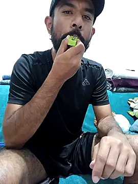 Snapshot of Barbanegra91mx chatting on July 22, 2026, 2:14 am Barbanegra91mx online show from July 22, 2026, 2:14 am