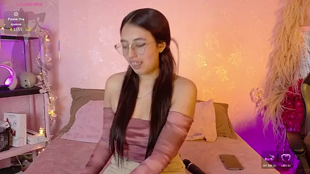 Valk submissive online show from June 20, 2026, 4:04 am