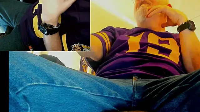 Snapshot of sexxme214 chatting on November 5, 2025, 9:04 pm sexxme214 online show from November 5, 2025, 9:04 pm