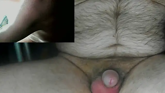 Snapshot of sexxme214 chatting on November 6, 2025, 12:39 pm sexxme214 online show from November 6, 2025, 12:39 pm