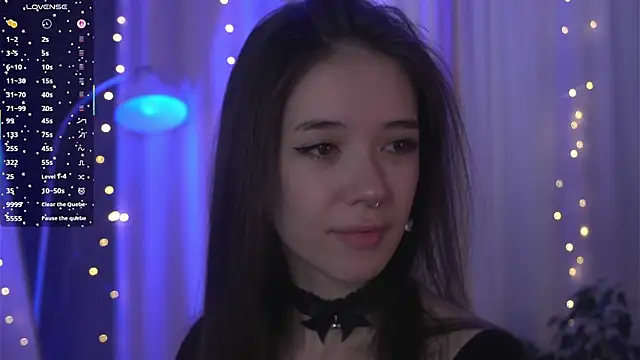 tinyanie online show from January 15, 2026, 6:07 am