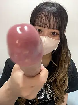 Snapshot of emiri_da_nyan chatting on May 8, 2026, 1:16 pm emiri da nyan online show from May 8, 2026, 1:16 pm