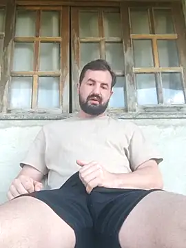 Snapshot of rooliv1 chatting on November 16, 2025, 10:43 am rooliv1 online show from November 16, 2025, 10:43 am