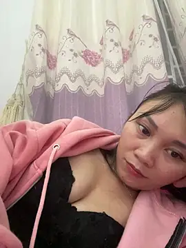 Snapshot of Amino-Suca chatting on November 22, 2025, 3:33 pm Amino-Suca online show from November 22, 2025, 3:33 pm