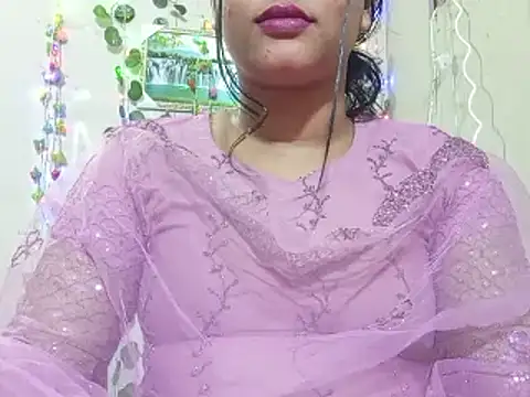 Nancy queen001 online show from November 30, 2025, 5:00 am