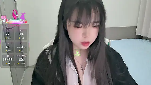 Snapshot of Dialog_Mu chatting on November 18, 2025, 1:04 pm Dialog Mu online show from November 18, 2025, 1:04 pm