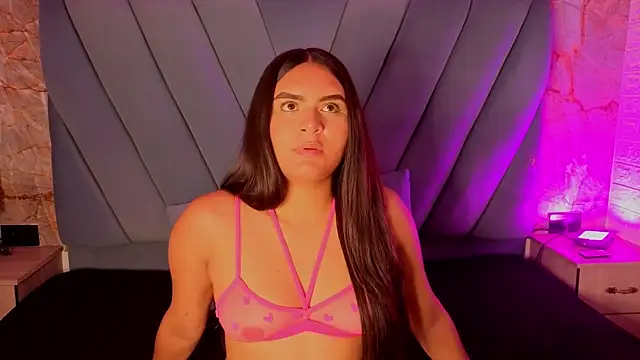 Snapshot of amarahanks1 chatting on November 6, 2025, 11:44 am amarahanks1 online show from November 6, 2025, 11:44 am