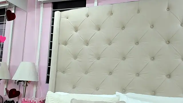 scarlett leblanc  online show from July 11, 2026, 12:08 pm
