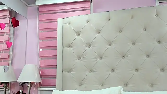 scarlett leblanc  online show from July 25, 2026, 12:14 pm
