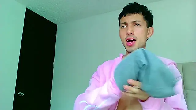 dylan drakee online show from January 7, 2026, 4:09 pm