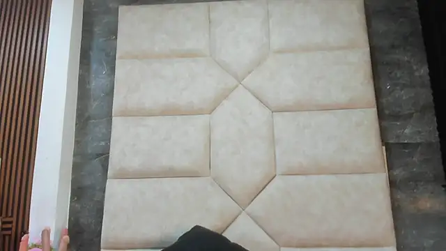 Liia Leens online show from March 8, 2026, 2:15 am