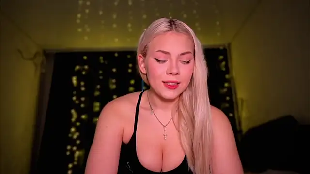 Snapshot of alisaoceaneeyes chatting on November 12, 2025, 12:27 pm alisaoceaneeyes online show from November 12, 2025, 12:27 pm