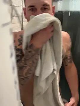 Snapshot of RobsBigD chatting on November 14, 2025, 3:38 am RobsBigD online show from November 14, 2025, 3:38 am