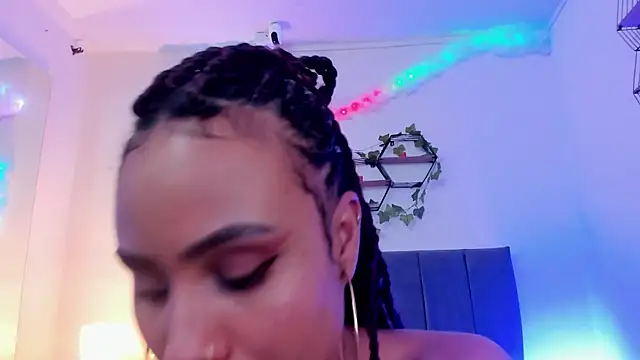 Snapshot of Lucerop_ chatting on May 21, 2026, 3:24 am Lucerop online show from May 21, 2026, 3:24 am