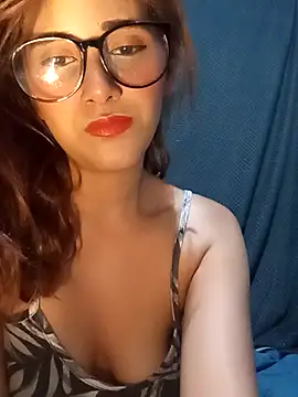 lola mamadas online show from November 29, 2025, 4:26 am